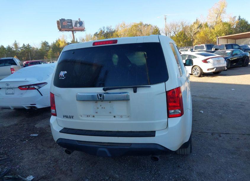 Photo 17 of 2014 Honda Pilot EX (VIN 5FNYF3H46EB016013)