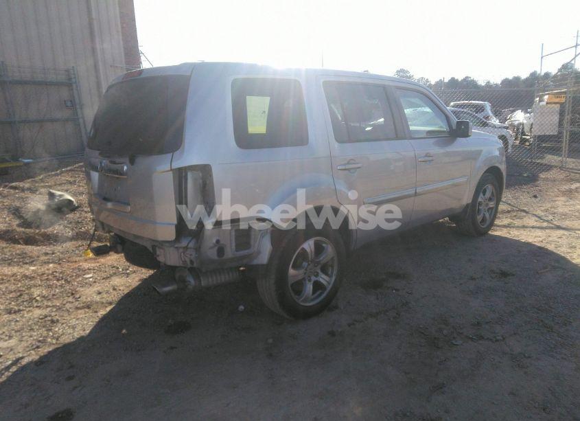 Photo 4 of 2014 Honda Pilot EX (VIN 5FNYF3H46EB020787)