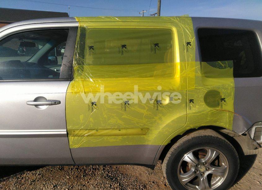 Photo 6 of 2014 Honda Pilot EX (VIN 5FNYF3H46EB020787)