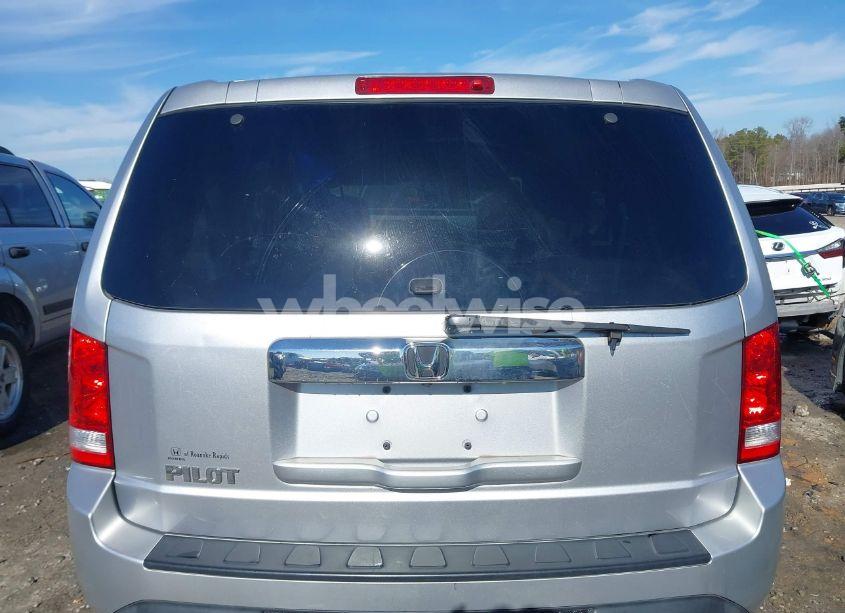 Photo 16 of 2014 Honda Pilot EX (VIN 5FNYF3H46EB022801)