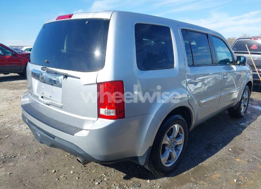 Photo 4 of 2014 Honda Pilot EX (VIN 5FNYF3H46EB022801)