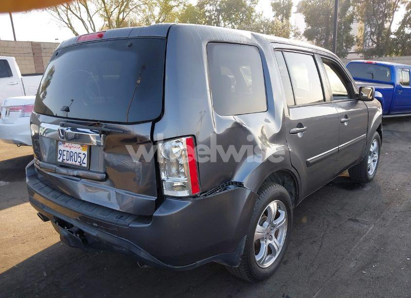Photo 4 of 2015 Honda Pilot EX (VIN 5FNYF3H47FB003336)