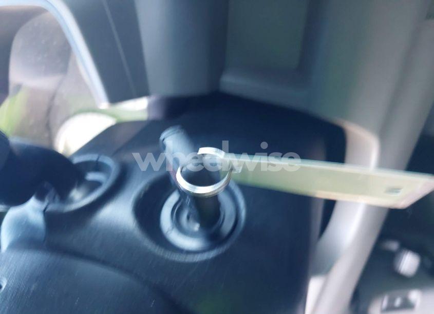 Photo 11 of 2010 Honda Pilot EX (VIN 5FNYF3H48AB006898)