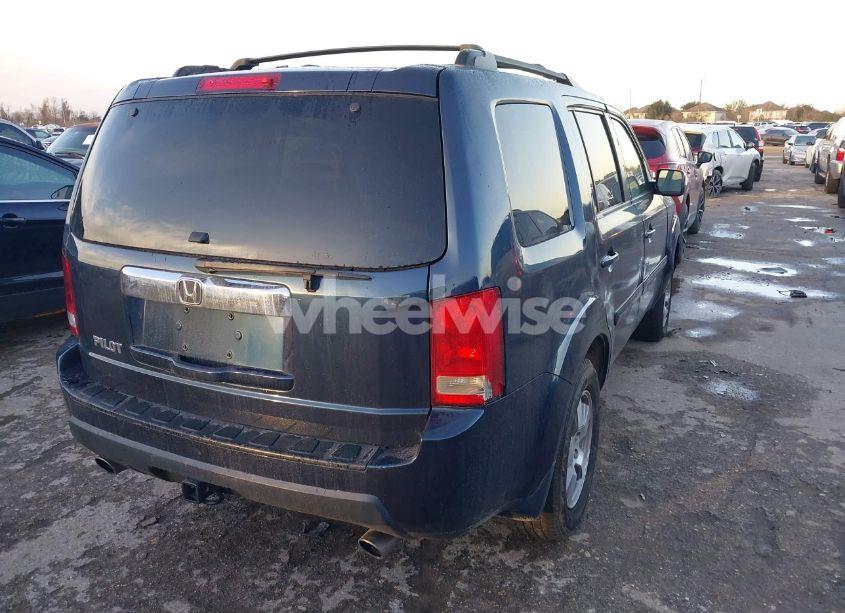 Photo 4 of 2010 Honda Pilot EX (VIN 5FNYF3H48AB006898)