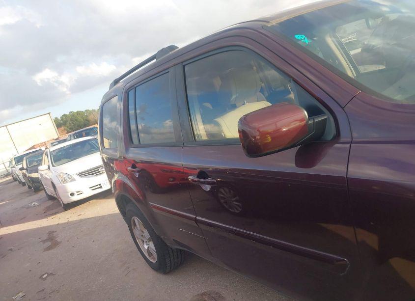 Photo 13 of 2011 Honda Pilot EX (VIN 5FNYF3H48BB006594)