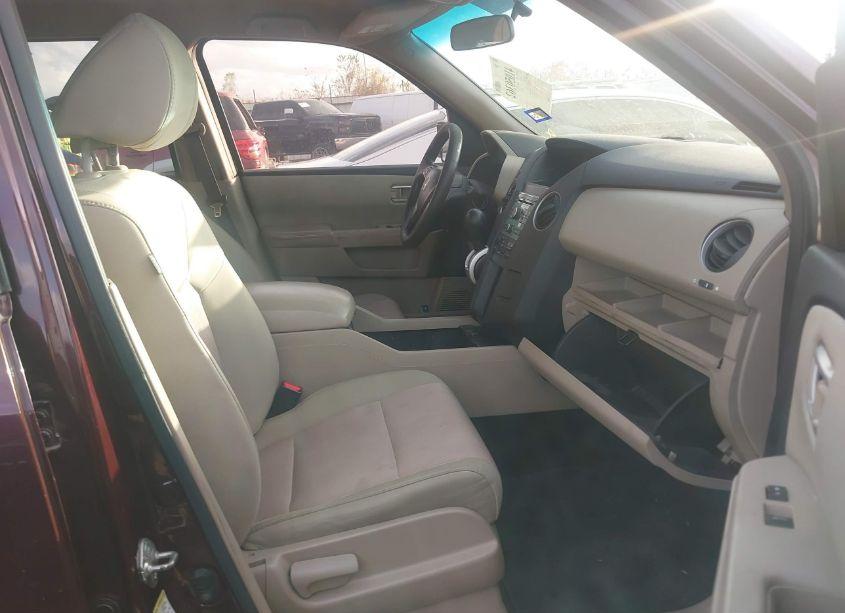 Photo 5 of 2011 Honda Pilot EX (VIN 5FNYF3H48BB006594)