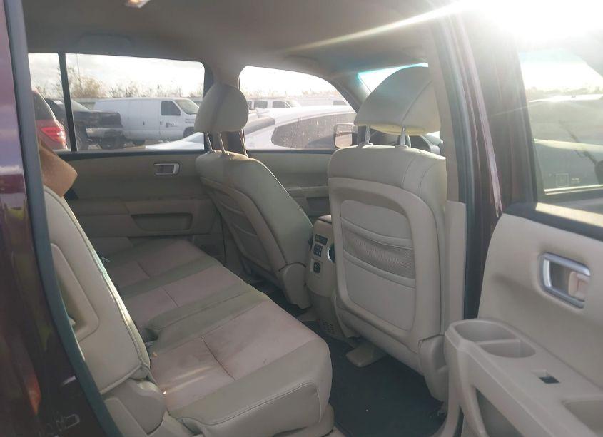 Photo 8 of 2011 Honda Pilot EX (VIN 5FNYF3H48BB006594)