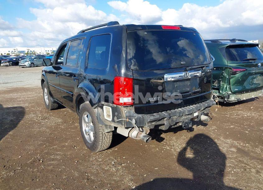 Photo 3 of 2011 Honda Pilot EX (VIN 5FNYF3H48BB011519)