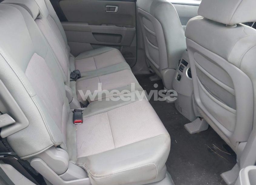 Photo 8 of 2010 Honda Pilot EX (VIN 5FNYF3H49AB003217)