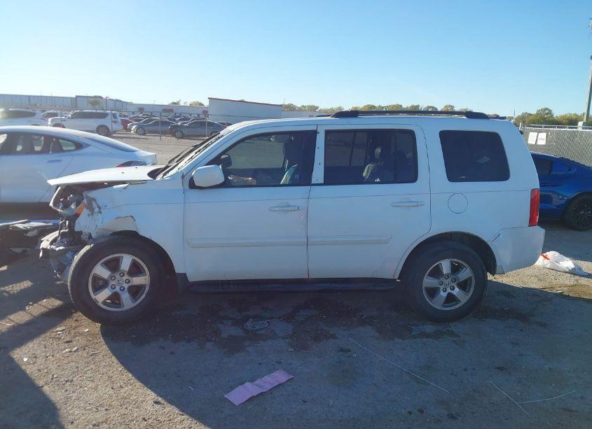 Photo 14 of 2011 Honda Pilot EX (VIN 5FNYF3H49BB052421)