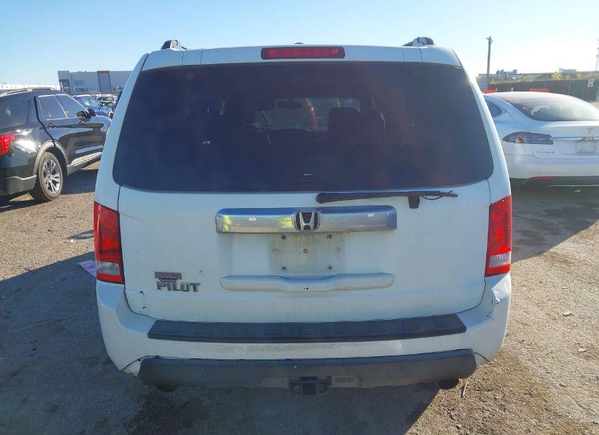 Photo 16 of 2011 Honda Pilot EX (VIN 5FNYF3H49BB052421)