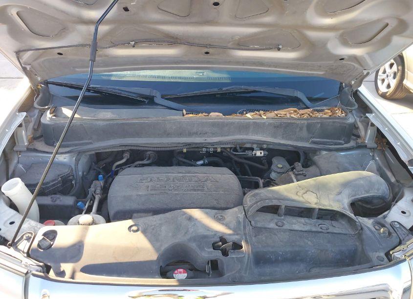 Photo 10 of 2011 Honda Pilot EX (VIN 5FNYF3H49BB057747)