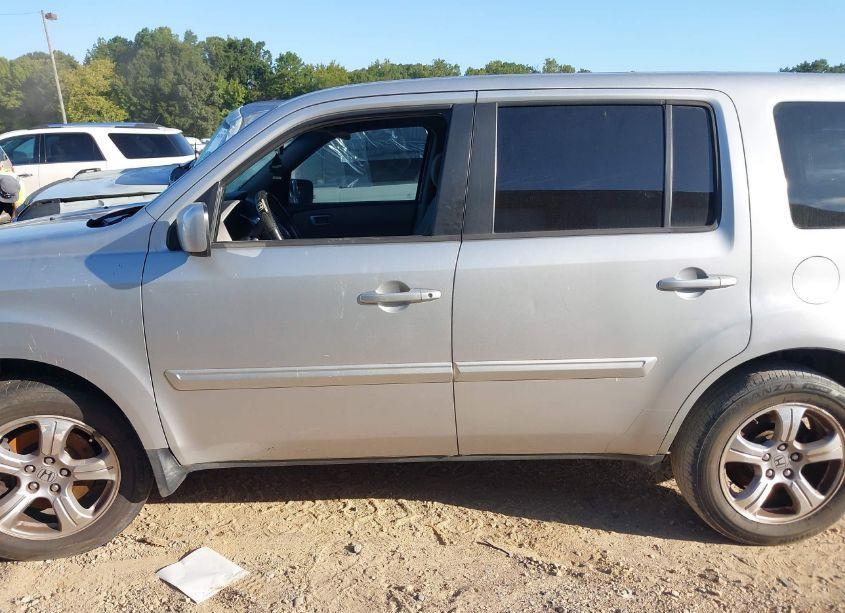 Photo 15 of 2013 Honda Pilot EX (VIN 5FNYF3H49DB004355)