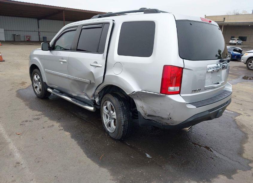 Photo 3 of 2013 Honda Pilot EX (VIN 5FNYF3H49DB008079)