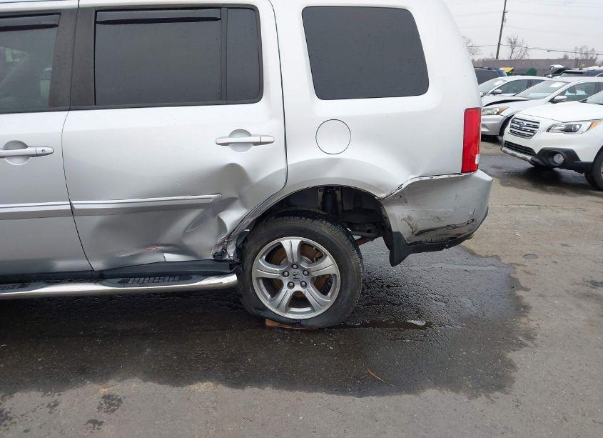 Photo 6 of 2013 Honda Pilot EX (VIN 5FNYF3H49DB008079)