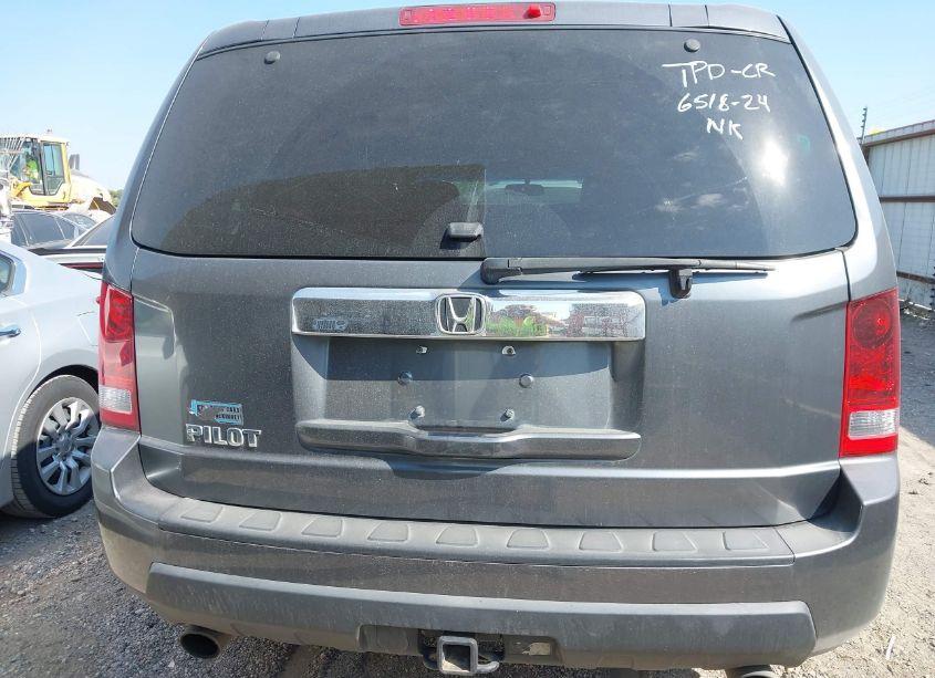 Photo 16 of 2011 Honda Pilot EX (VIN 5FNYF3H4XBB017788)