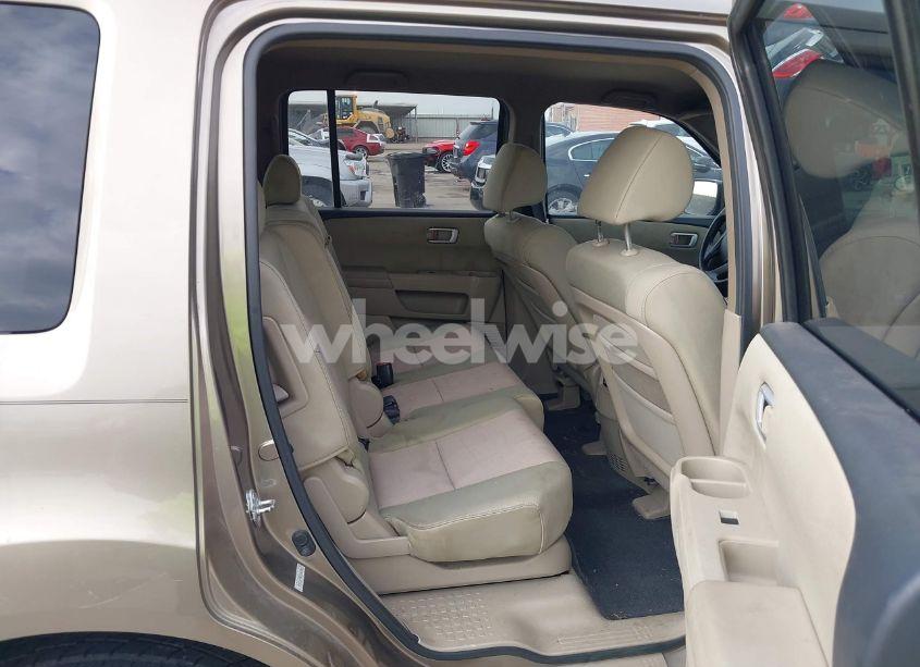 Photo 8 of 2011 Honda Pilot EX (VIN 5FNYF3H4XBB042206)