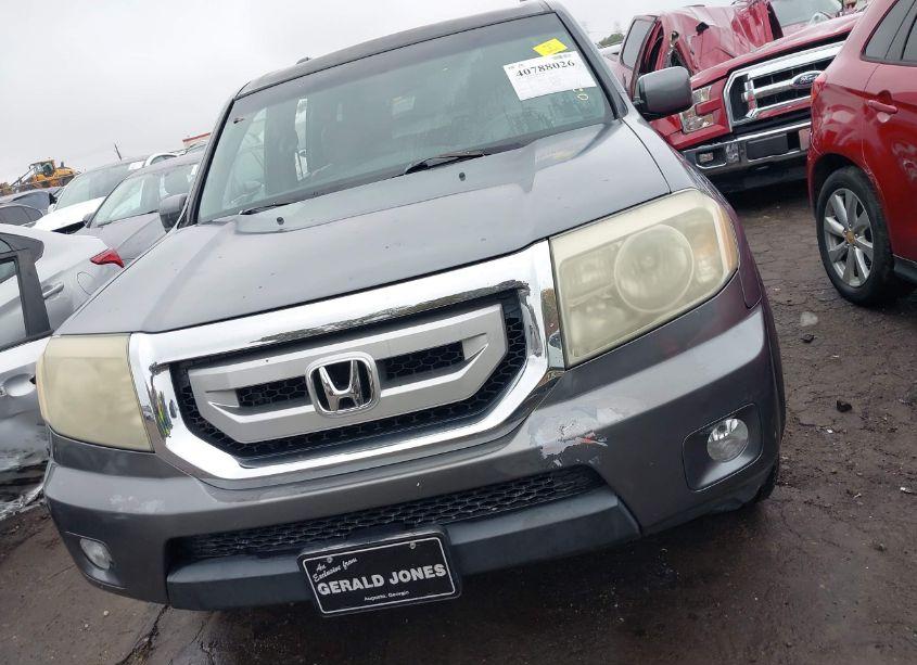 Photo 12 of 2010 Honda Pilot EX-L (VIN 5FNYF3H50AB022103)
