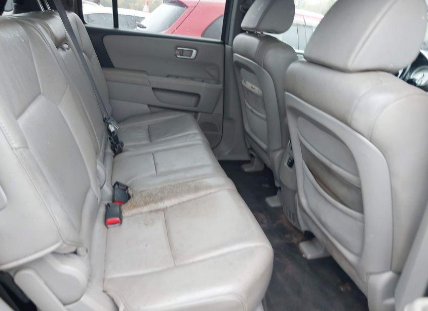 Photo 8 of 2010 Honda Pilot EX-L (VIN 5FNYF3H50AB022103)