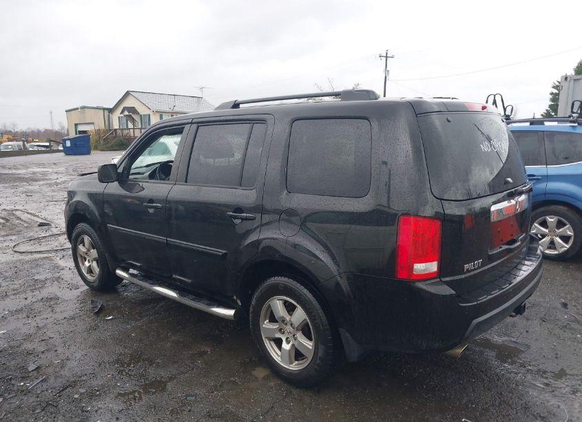 Photo 3 of 2011 Honda Pilot EX-L (VIN 5FNYF3H50BB018456)