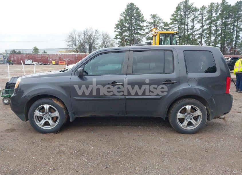Photo 14 of 2012 Honda Pilot EX-L (VIN 5FNYF3H50CB016319)