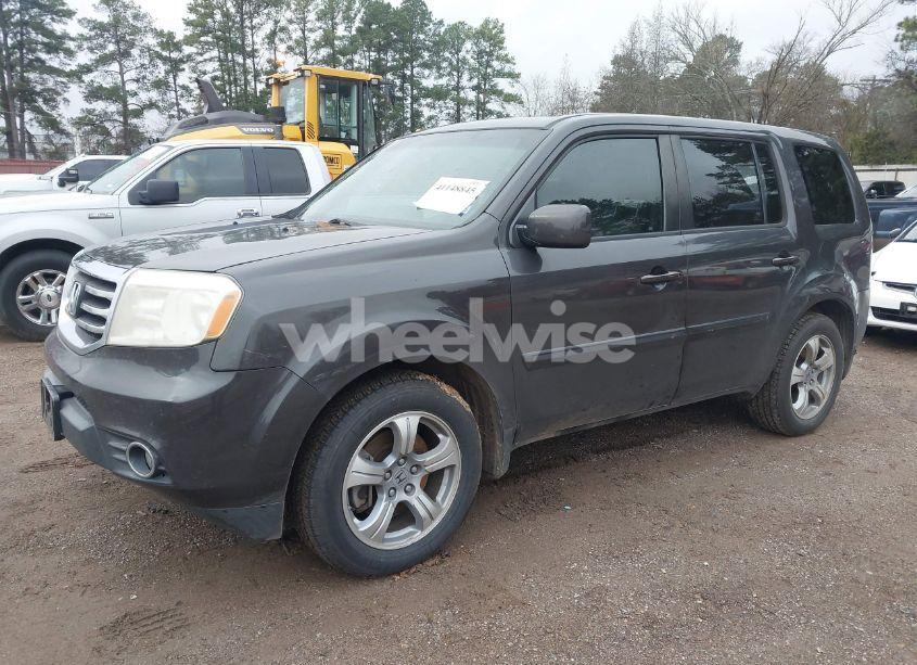 Photo 2 of 2012 Honda Pilot EX-L (VIN 5FNYF3H50CB016319)
