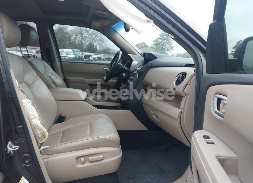 Photo 5 of 2012 Honda Pilot EX-L (VIN 5FNYF3H50CB016319)