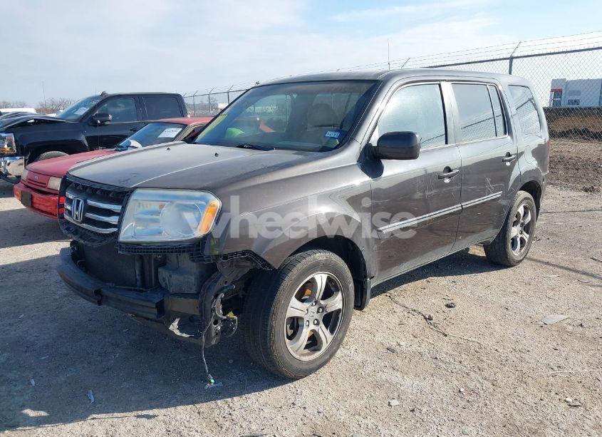Photo 2 of 2012 Honda Pilot EX-L (VIN 5FNYF3H50CB021469)