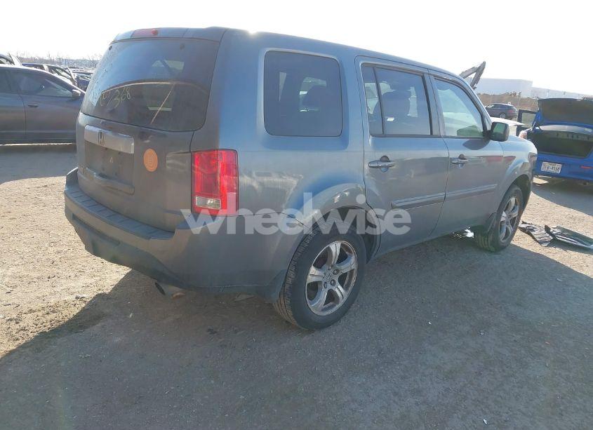 Photo 4 of 2013 Honda Pilot EX-L (VIN 5FNYF3H50DB023868)