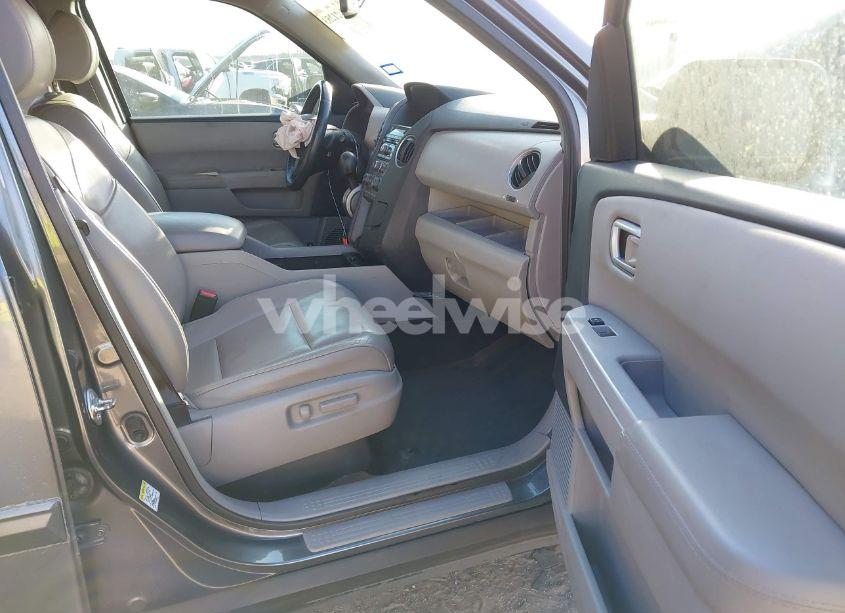 Photo 5 of 2013 Honda Pilot EX-L (VIN 5FNYF3H50DB023868)