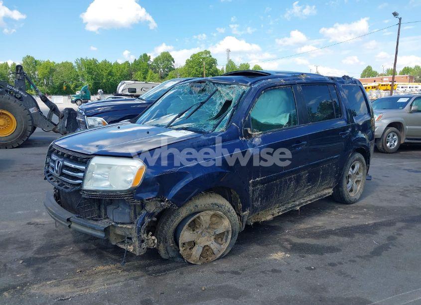 Photo 2 of 2013 Honda Pilot EX-L (VIN 5FNYF3H50DB037818)