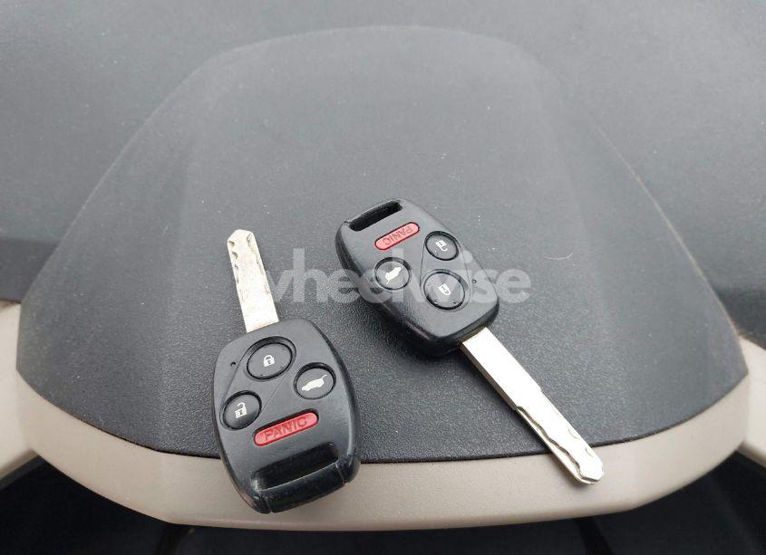 Photo 11 of 2010 Honda Pilot EX-L (VIN 5FNYF3H51AB014169)