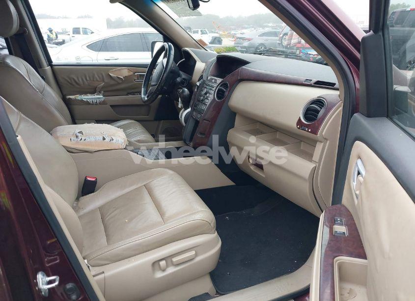 Photo 5 of 2011 Honda Pilot EX-L (VIN 5FNYF3H51BB015744)