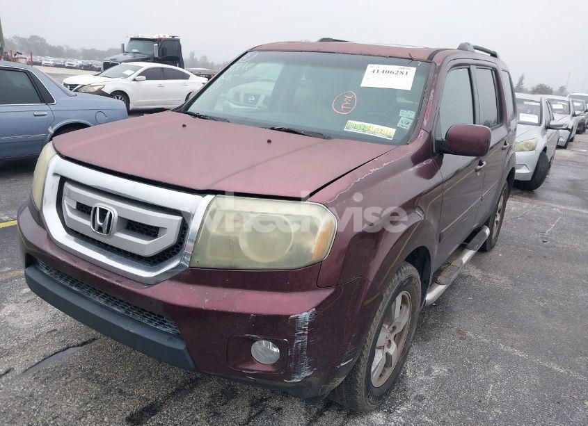 Photo 6 of 2011 Honda Pilot EX-L (VIN 5FNYF3H51BB015744)
