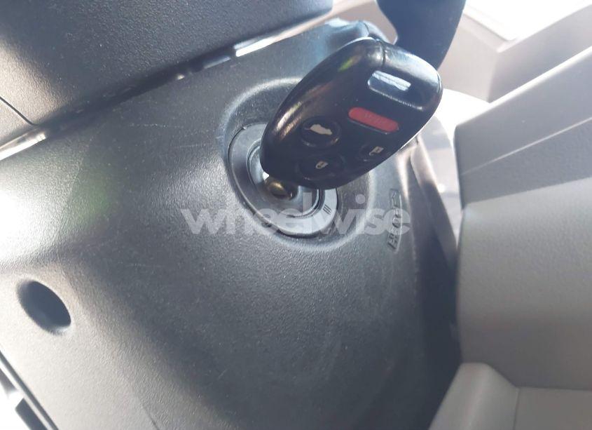 Photo 11 of 2011 Honda Pilot EX-L (VIN 5FNYF3H51BB023133)