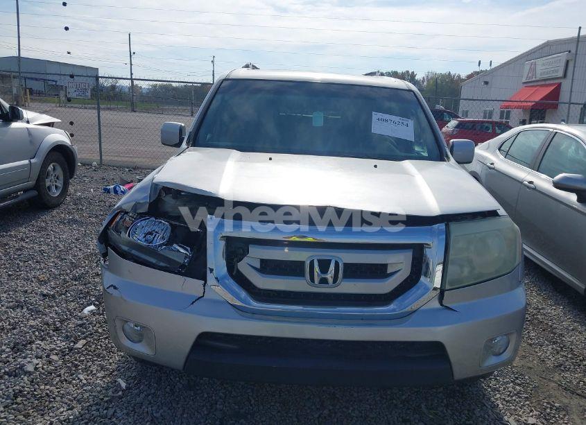 Photo 12 of 2011 Honda Pilot EX-L (VIN 5FNYF3H51BB023133)