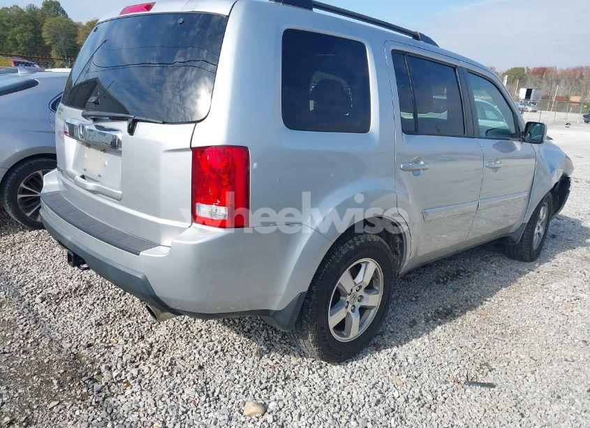 Photo 4 of 2011 Honda Pilot EX-L (VIN 5FNYF3H51BB023133)