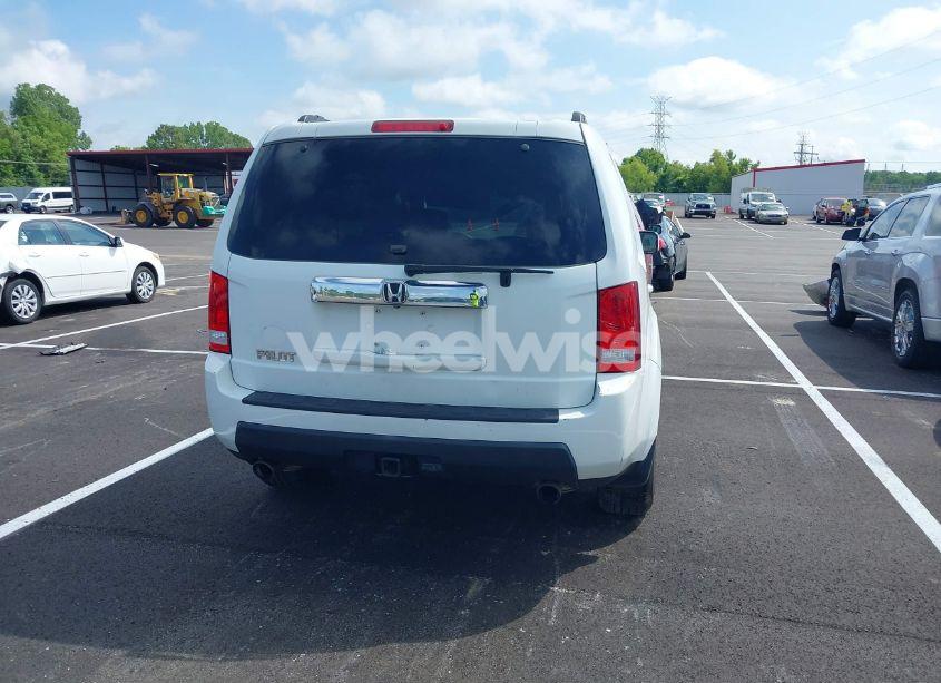 Photo 16 of 2011 Honda Pilot EX-L (VIN 5FNYF3H51BB032575)