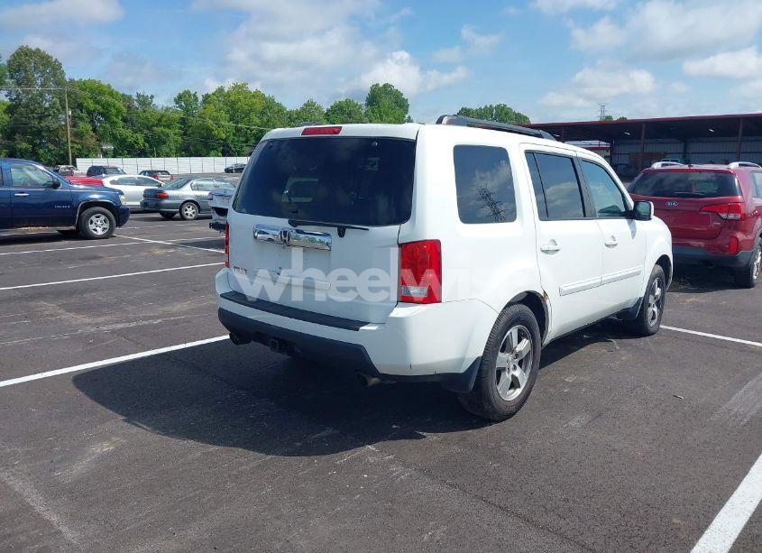 Photo 4 of 2011 Honda Pilot EX-L (VIN 5FNYF3H51BB032575)