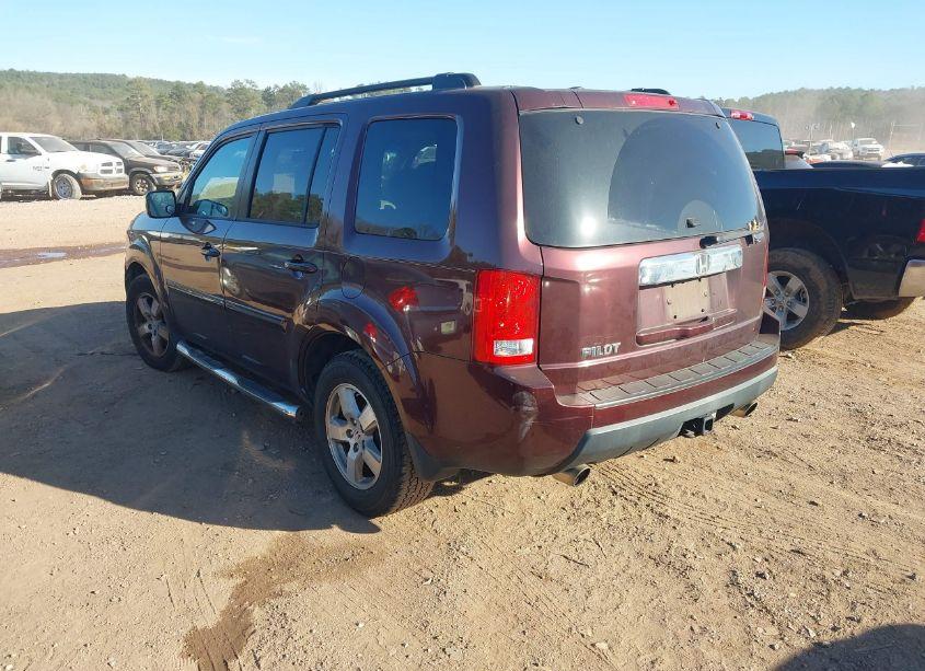 Photo 3 of 2011 Honda Pilot EX-L (VIN 5FNYF3H51BB040790)