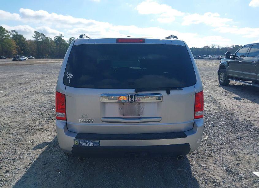 Photo 16 of 2011 Honda Pilot EX-L (VIN 5FNYF3H51BB057170)