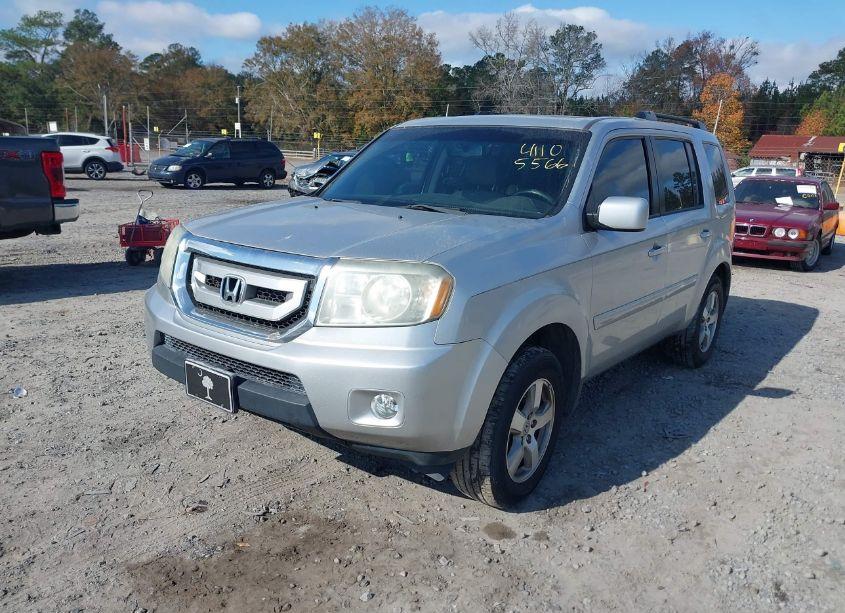 Photo 2 of 2011 Honda Pilot EX-L (VIN 5FNYF3H51BB057170)