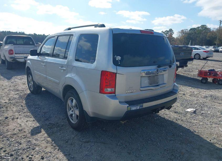 Photo 3 of 2011 Honda Pilot EX-L (VIN 5FNYF3H51BB057170)