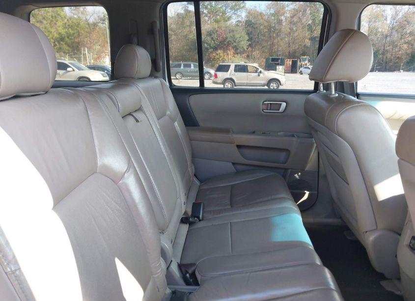 Photo 8 of 2011 Honda Pilot EX-L (VIN 5FNYF3H51BB057170)