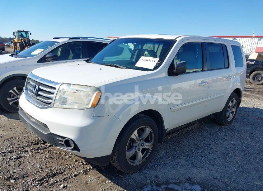 Photo 2 of 2012 Honda Pilot EX-L (VIN 5FNYF3H51CB021142)