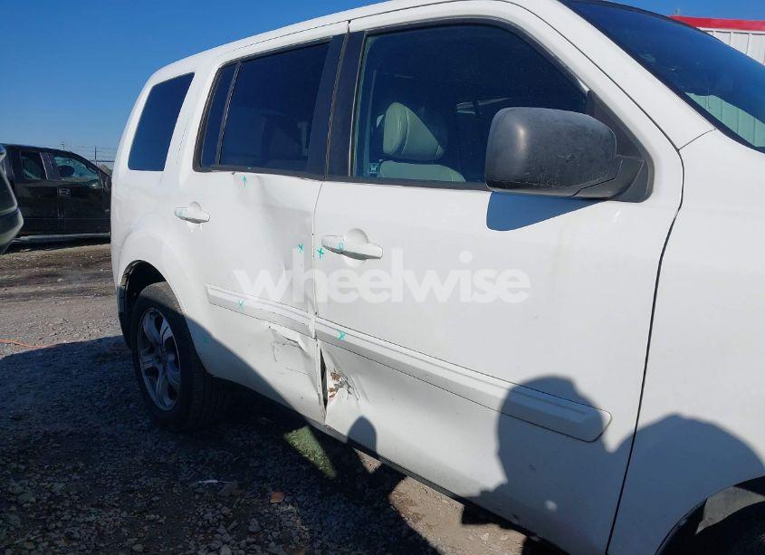 Photo 6 of 2012 Honda Pilot EX-L (VIN 5FNYF3H51CB021142)