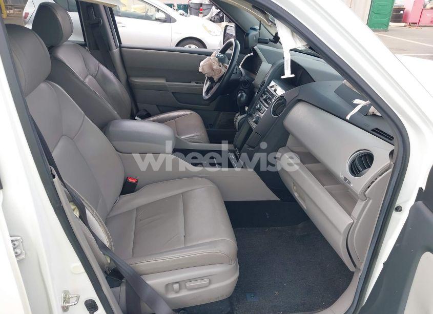 Photo 5 of 2012 Honda Pilot EX-L (VIN 5FNYF3H51CB039351)