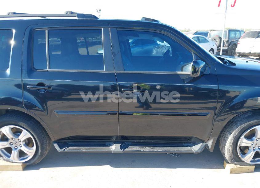 Photo 13 of 2014 Honda Pilot EX-L (VIN 5FNYF3H51EB009852)