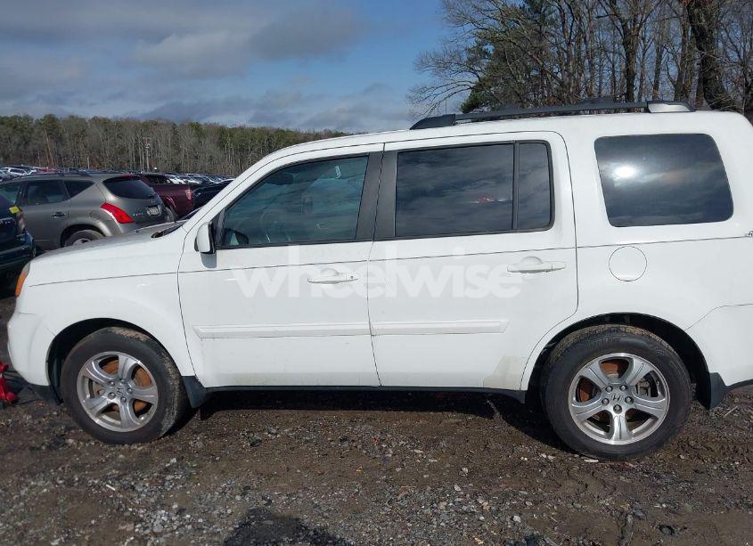 Photo 14 of 2015 Honda Pilot EX-L (VIN 5FNYF3H51FB003583)