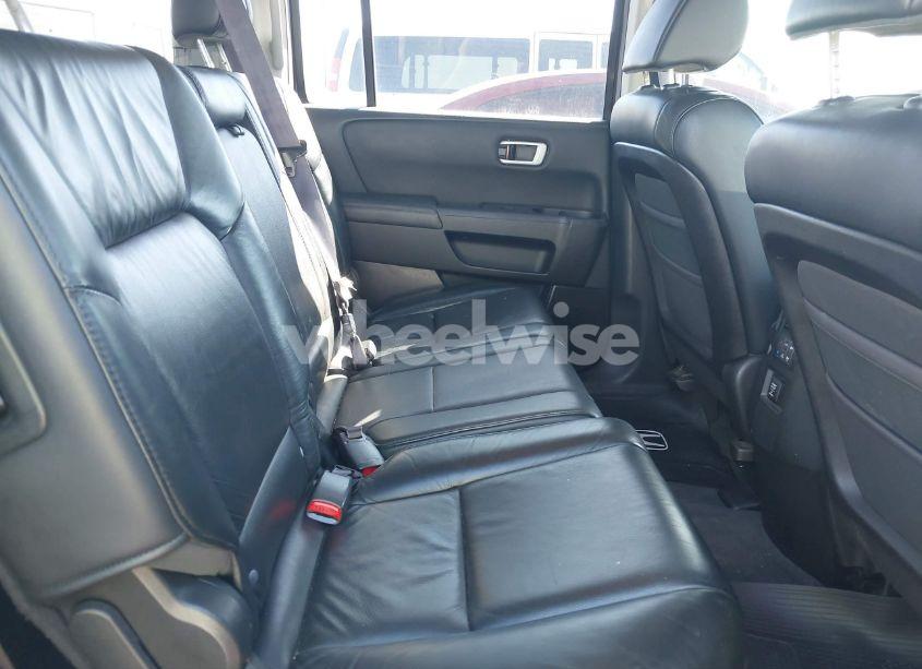 Photo 8 of 2011 Honda Pilot EX-L (VIN 5FNYF3H52BB037882)